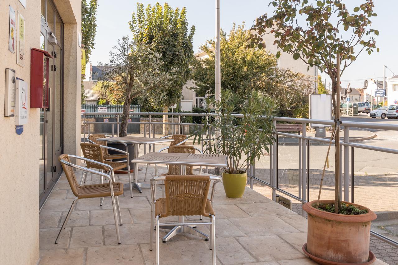 Hotel De La Gare Thouars Exteriér fotografie